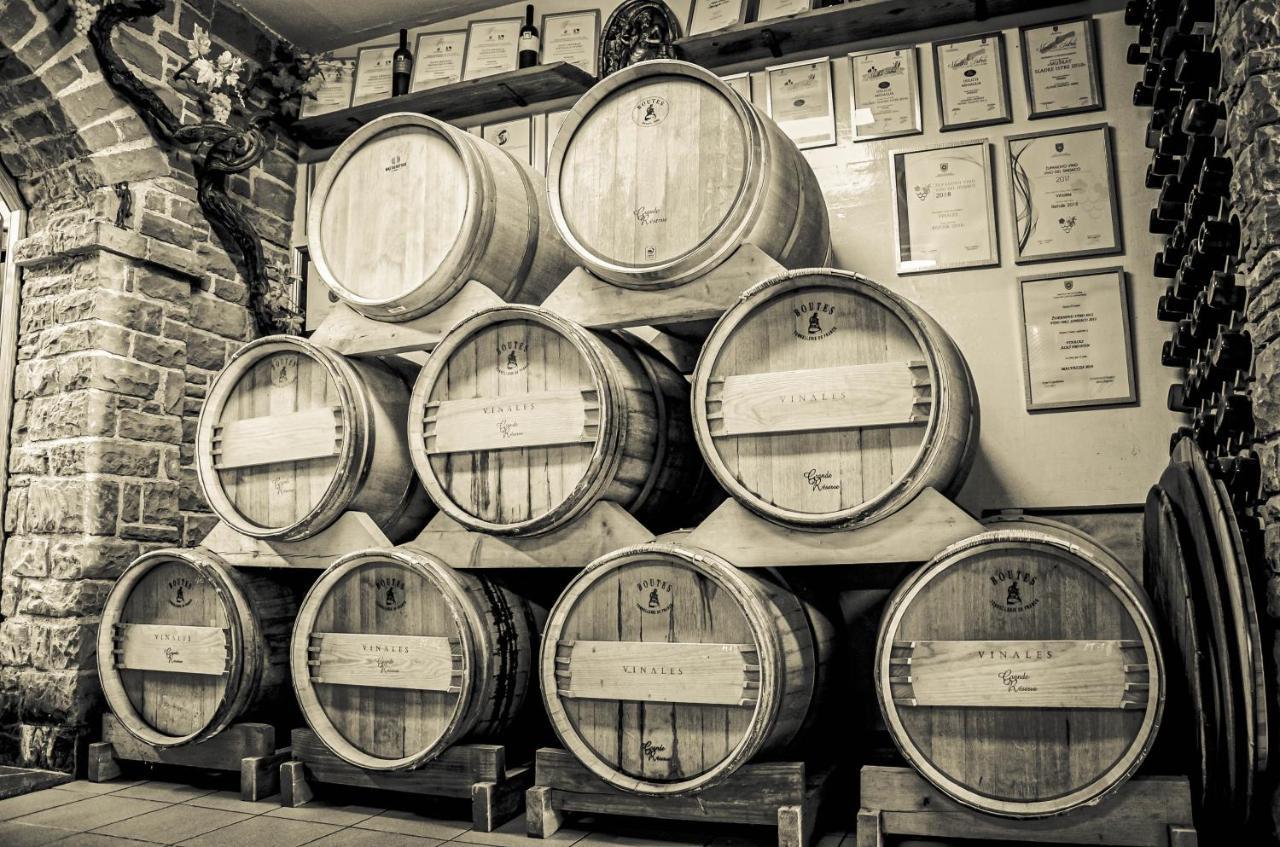 Wine & Apartment Vinales Koper Ngoại thất bức ảnh