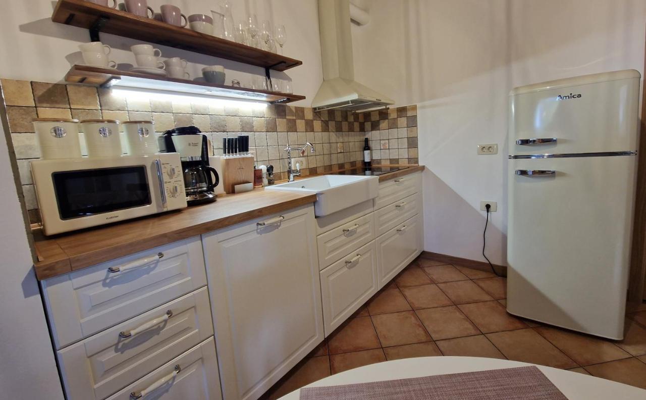 Wine & Apartment Vinales Koper Ngoại thất bức ảnh