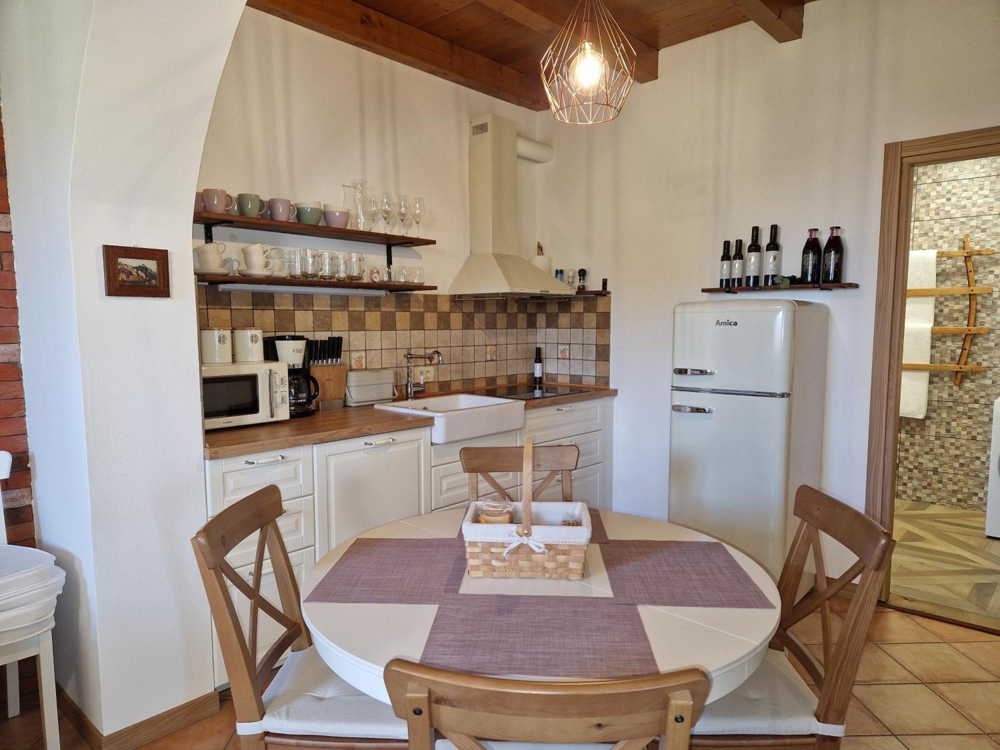 Wine & Apartment Vinales Koper Ngoại thất bức ảnh