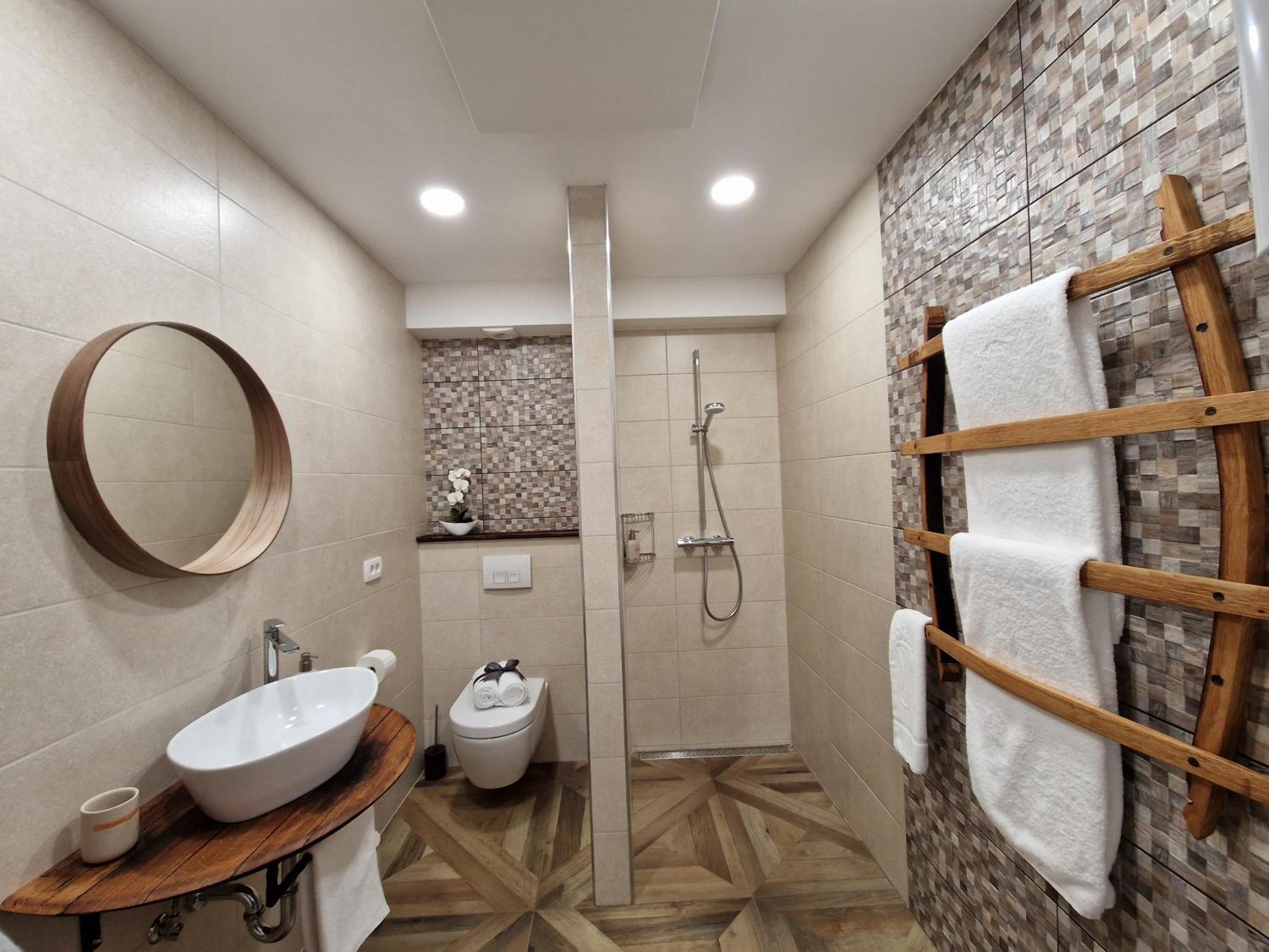 Wine & Apartment Vinales Koper Ngoại thất bức ảnh