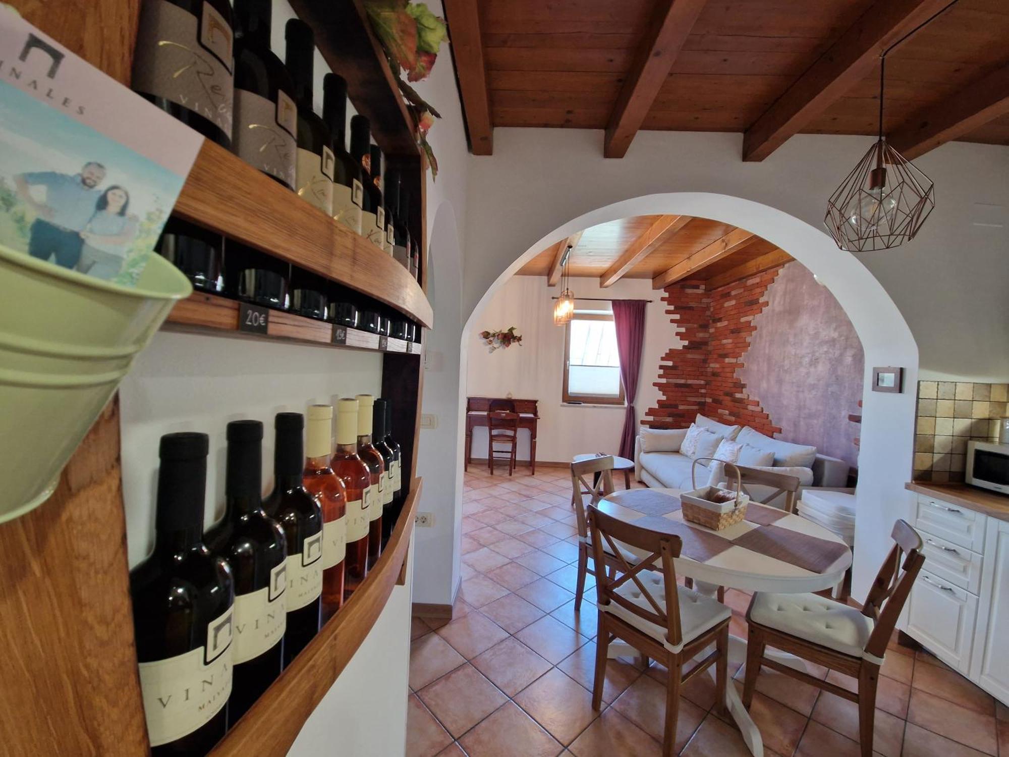Wine & Apartment Vinales Koper Ngoại thất bức ảnh