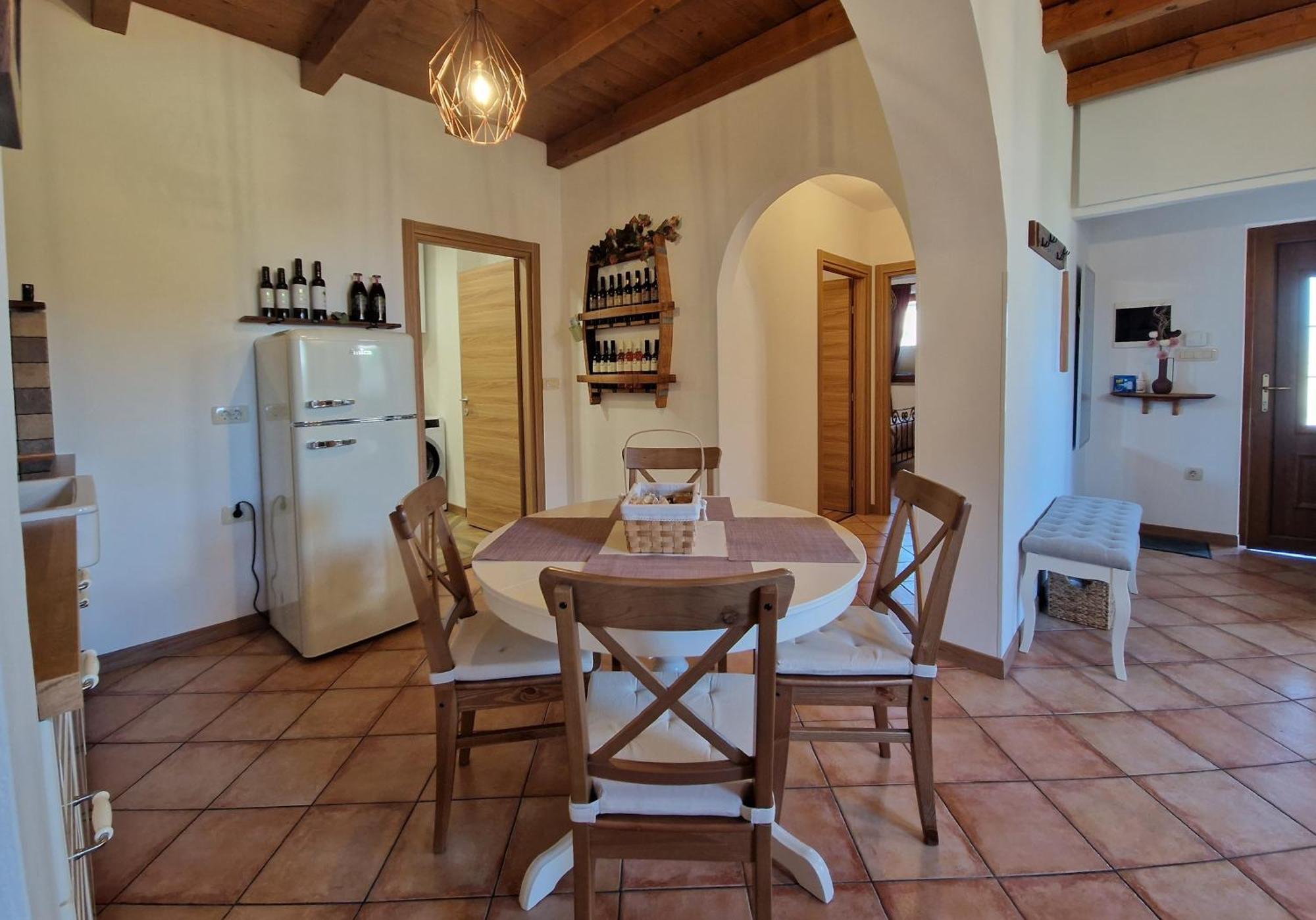 Wine & Apartment Vinales Koper Ngoại thất bức ảnh